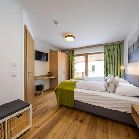 Nationalpark Saeulspitze Neukirchen am Großvenediger